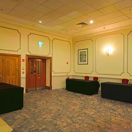 The Grand By Sunday מלון