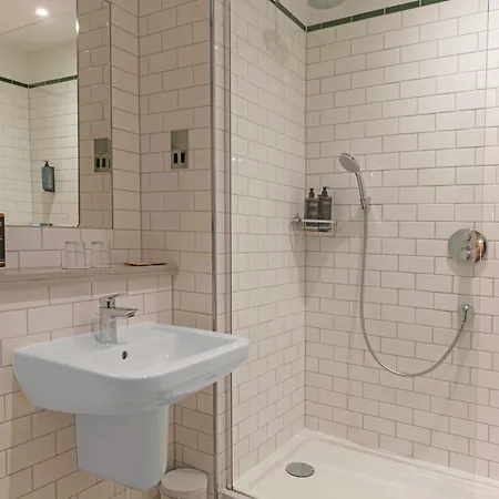 The Grand By Sunday מלון 4*