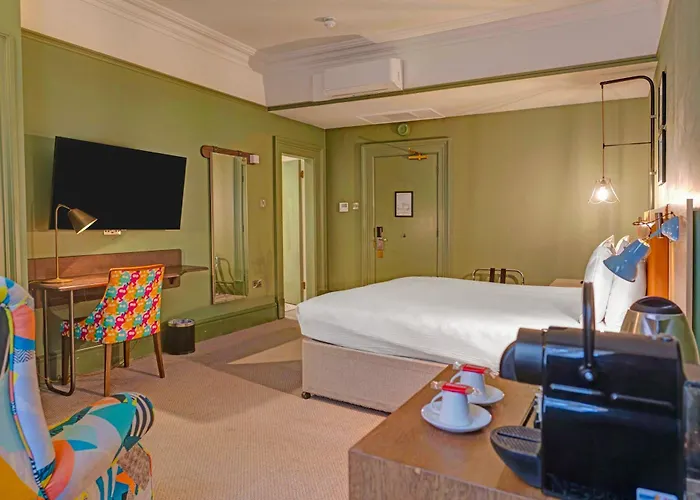 The Grand By Sunday 4* بريستول