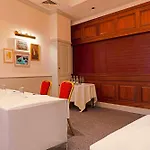 The Grand By Sunday Μπρίστολ