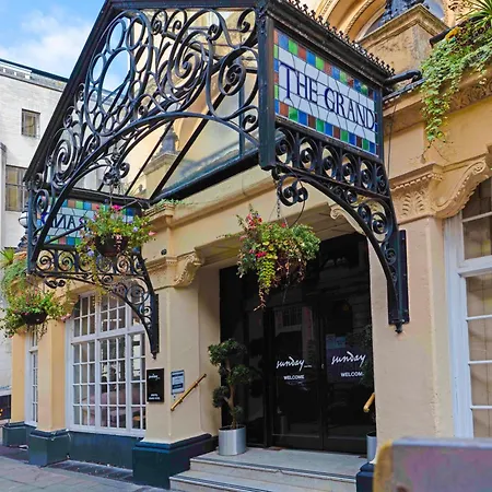 Szálloda The Grand By Sunday