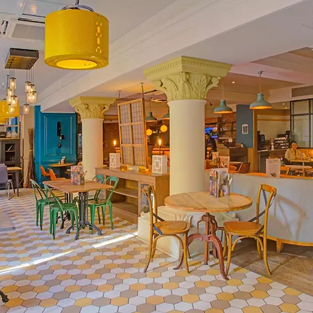 Отель The Grand By Sunday 4*