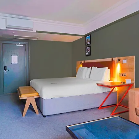 Szálloda The Grand By Sunday 4*