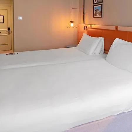 Grand By Sunday Hotel Bristol