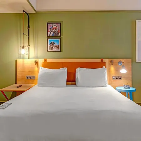 Grand By Sunday Hotel Bristol