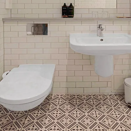 The Grand By Sunday Szálloda