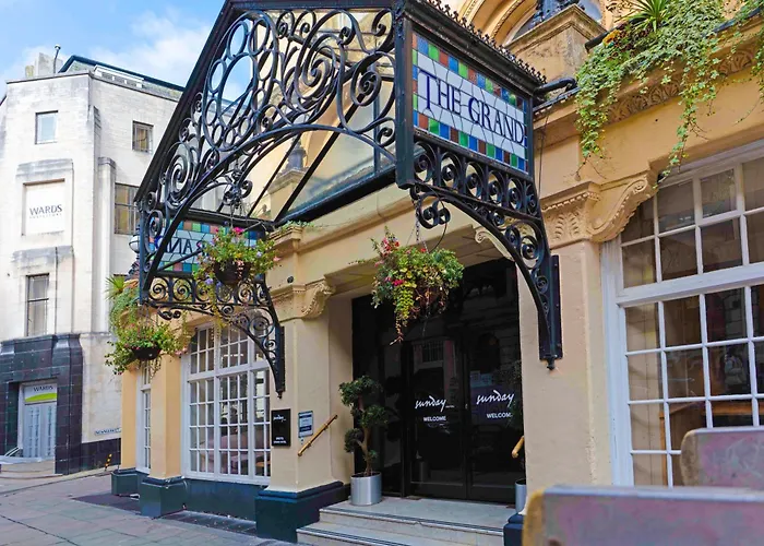 Hotel The Grand By Sunday