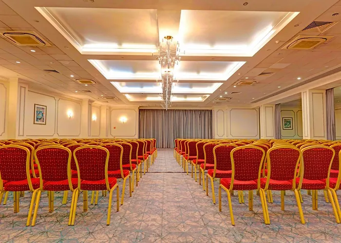 Hotel The Grand By Sunday 4*