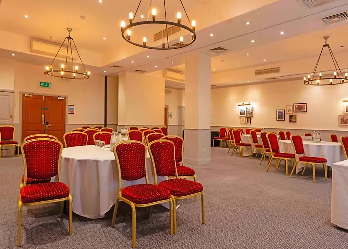 Hotel The Grand By Sunday 4*