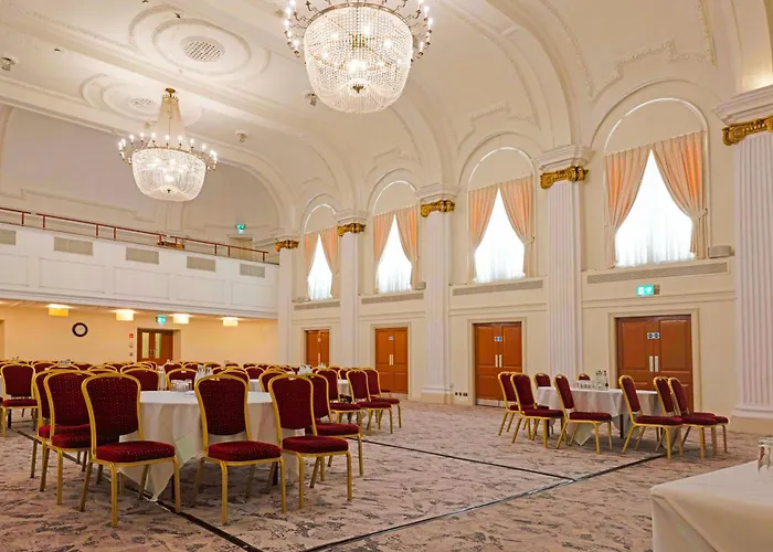 Hotel The Grand By Sunday 4*