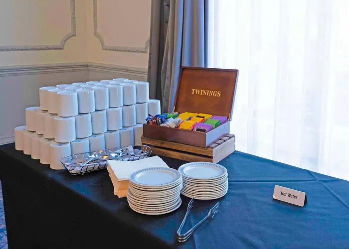 Hotel The Grand By Sunday 4*