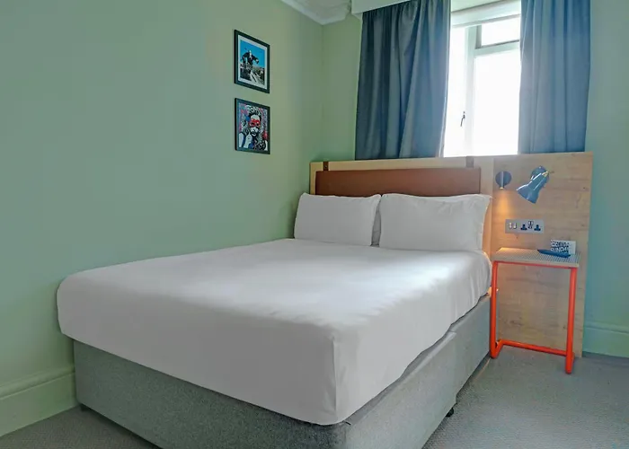 The Grand By Sunday Hotel